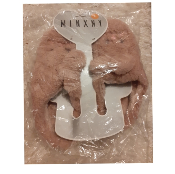 💋NWT Minx NY Fuzzy Slippers - Picture 4 of 8